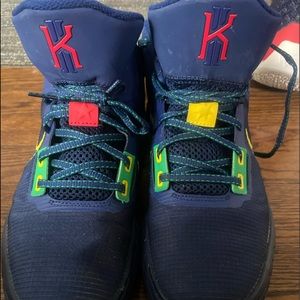 Nike Kyrie basketball sneakers Mens size 9.5